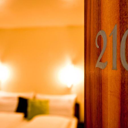Hotel Restaurant Goldener Schluessel Altdorf Ngoại thất bức ảnh