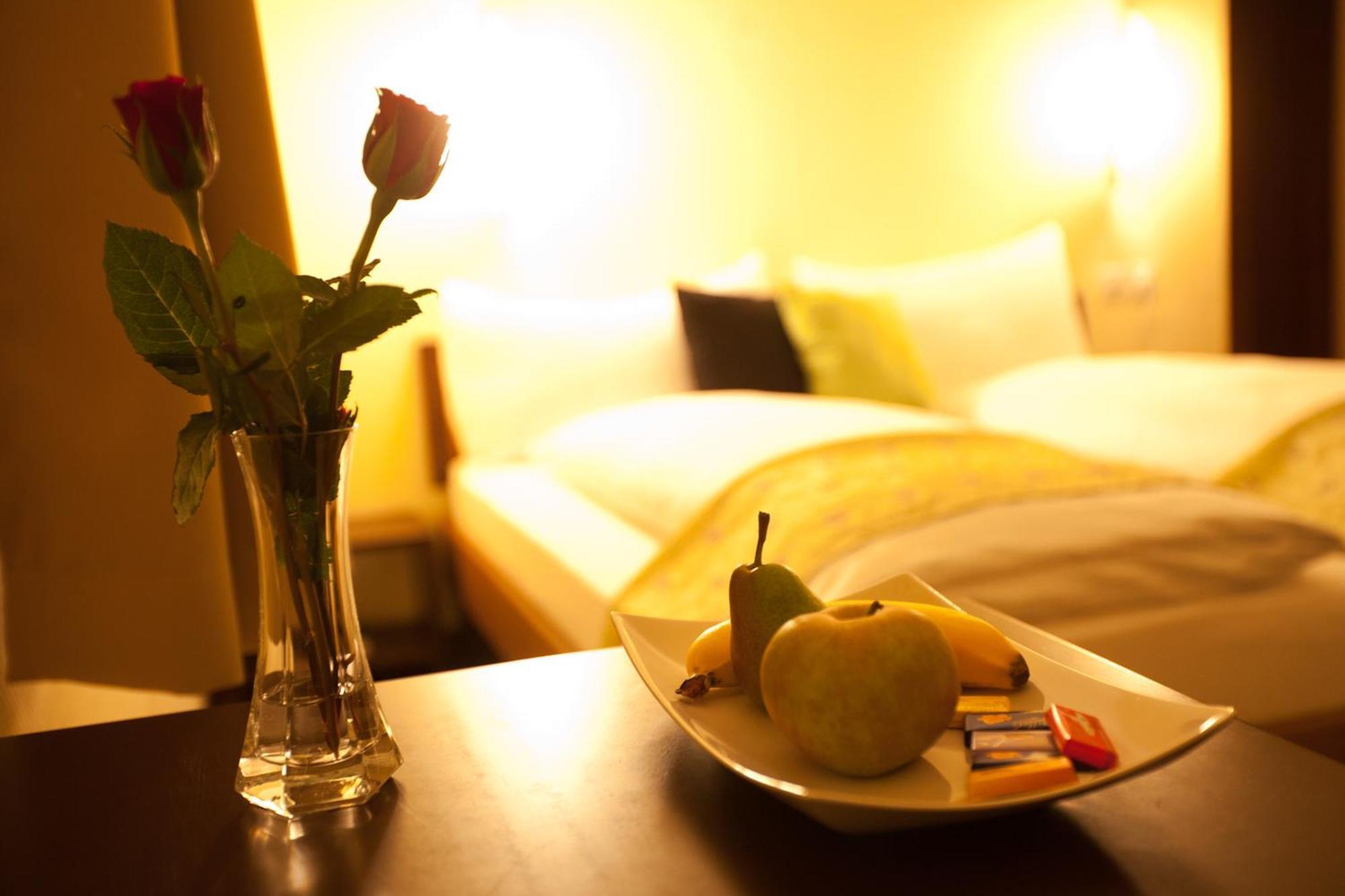 Hotel Restaurant Goldener Schluessel Altdorf Ngoại thất bức ảnh